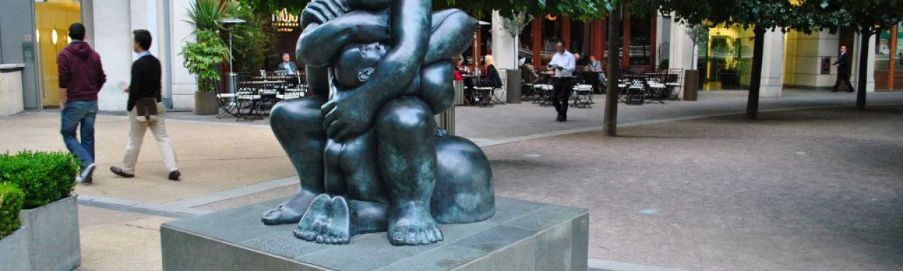 Sculpture 'Family' in front of Three Sheldon Square.