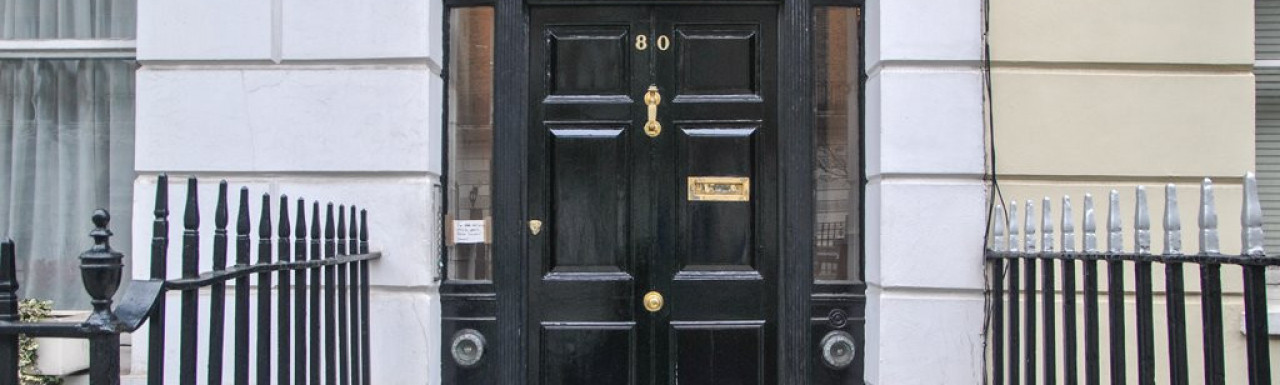 Entrance to 80 Gloucester Place in 2014