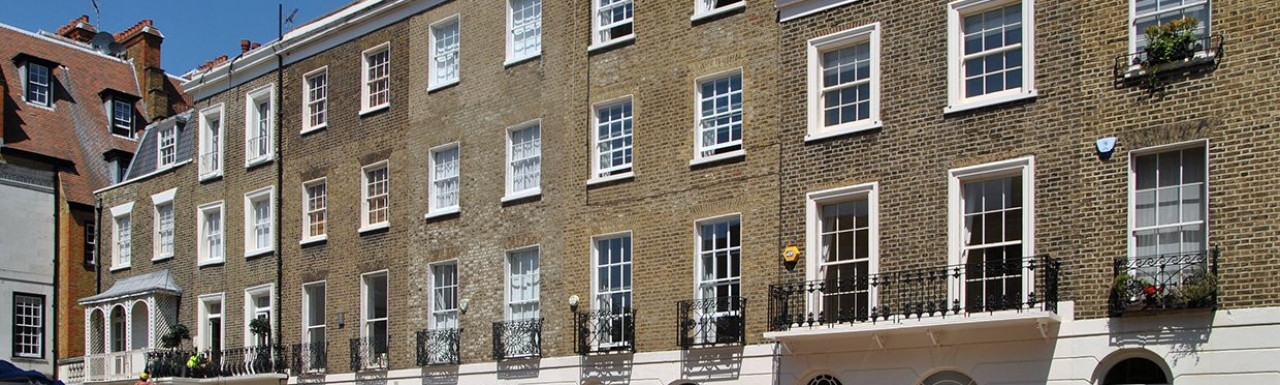 33 Eaton Terrace building in London SW1.