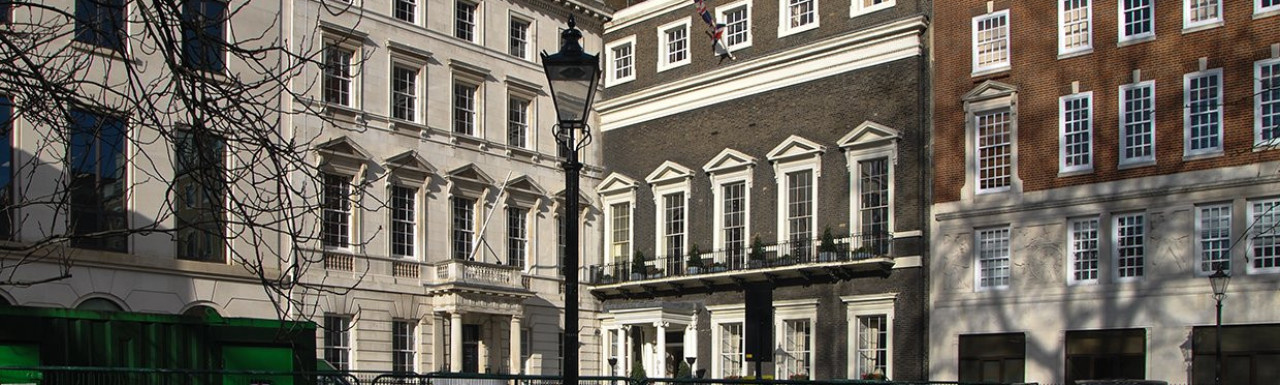 4 St James's Square building in London SW1.