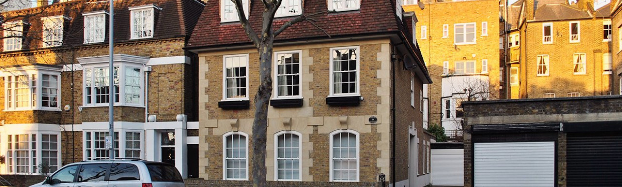 10 Sloane Avenue house in Chelsea, London SW3.