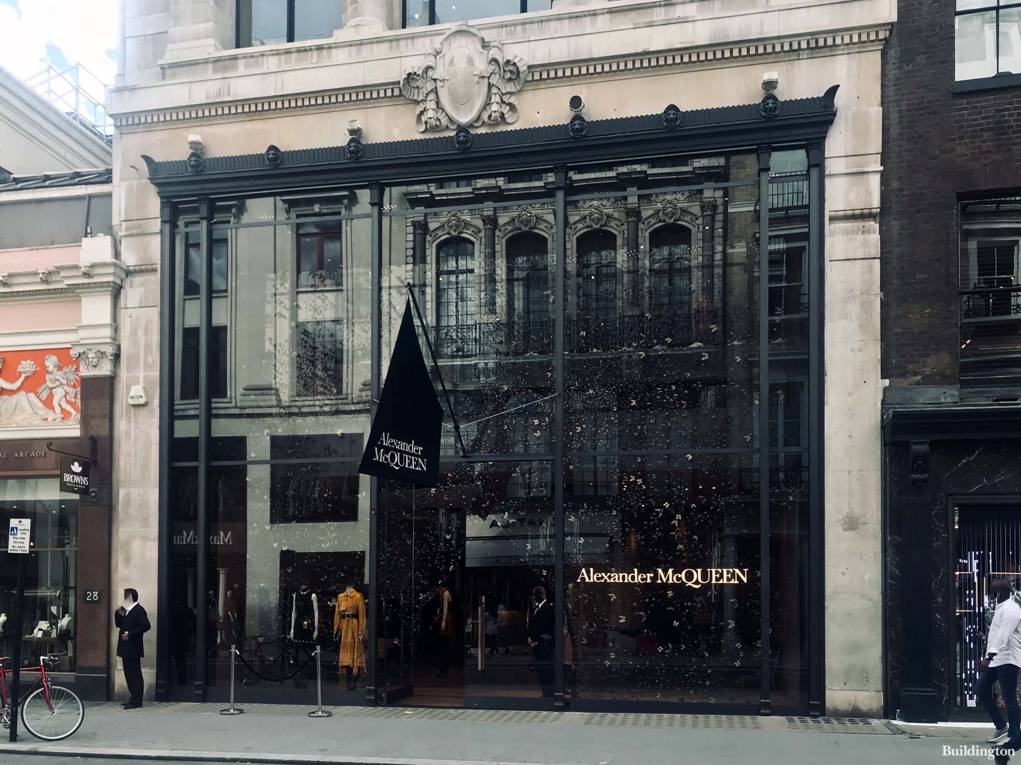 RX London advise on the sale of Armani's Bond Street flagship store - RX  London