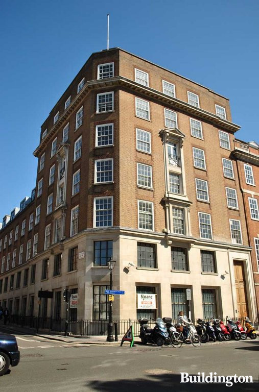 8 St James's Square building in London SW1.