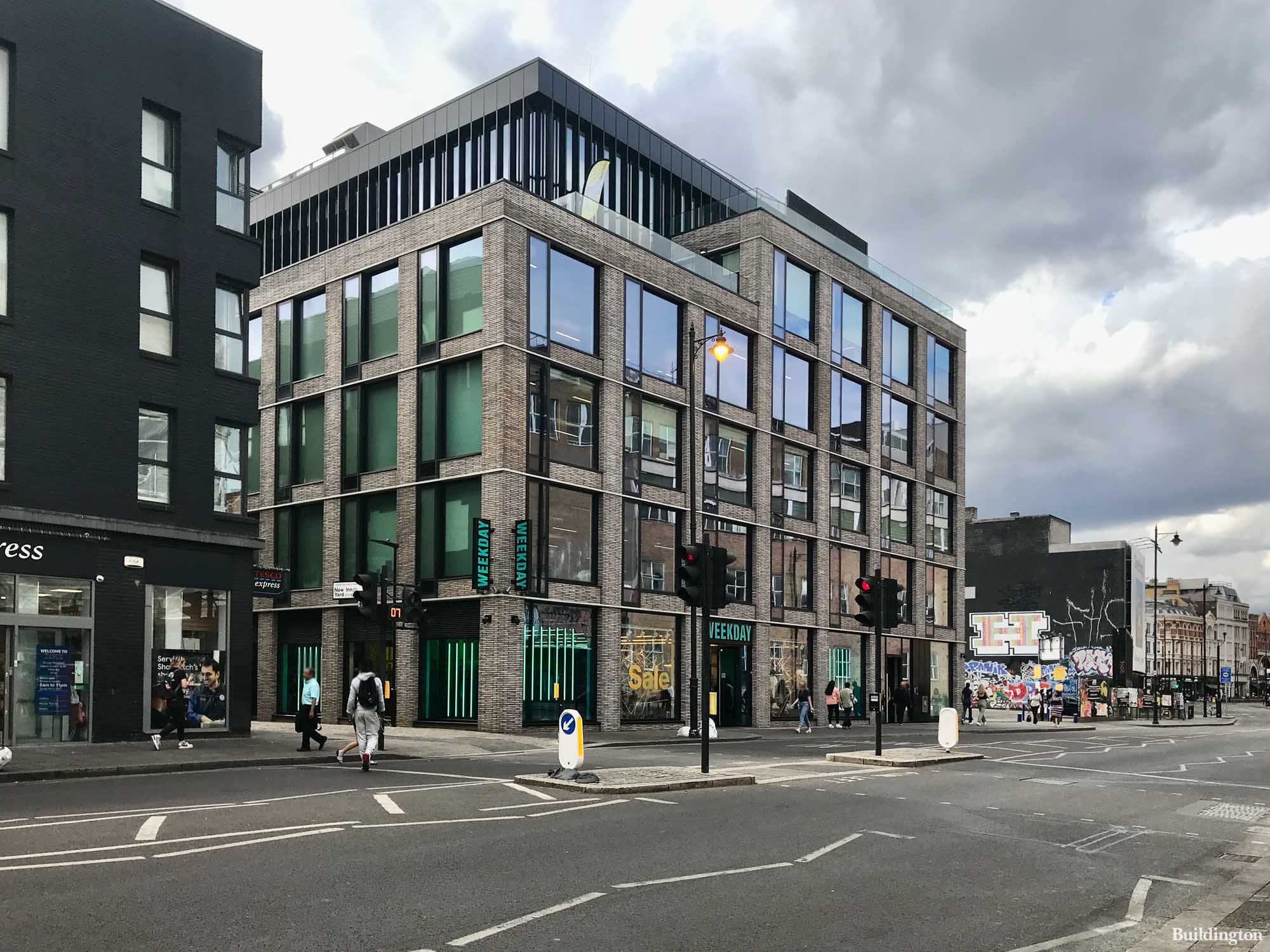 Weekday at unit 7 of 168 Shoreditch High Street in London E1. Building designed by 21st Architecture.