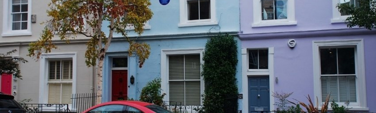 The blue house in the middle - George Orwell  (1903-1950)  Journalist, Political Essayist and Novelist lived here.
