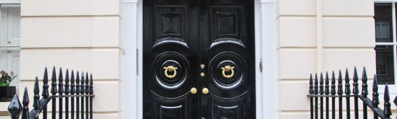 Entrance to 126 Harley Street.